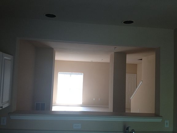 4th image of 229 Ivy Meadow Ln