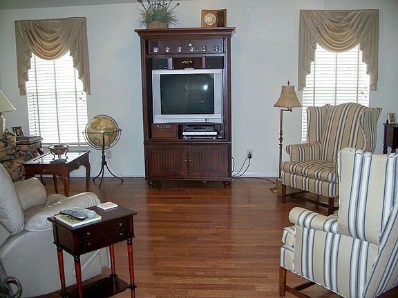 Living Room w/New Hardwood Floors