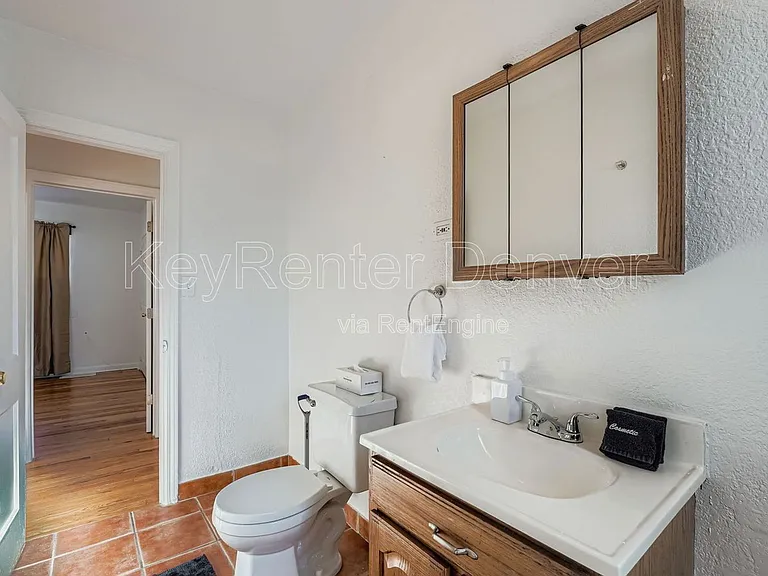 2928 N Milwaukee St — Photo 10