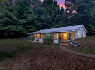 1085 E Shelby Rd, Shelby, MI 49455