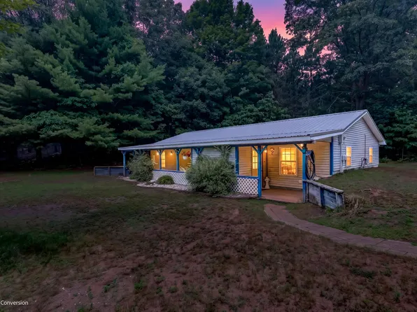 1085 E Shelby Rd, Shelby, MI 49455