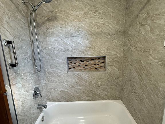 3rd image of 115 McAdoo Ave #2