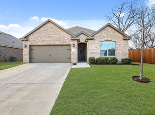 733 Vaquero St, White Settlement, TX 76108