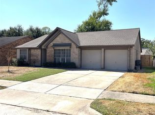 2218 Windy Meadow Dr, Sugar Land, TX 77478