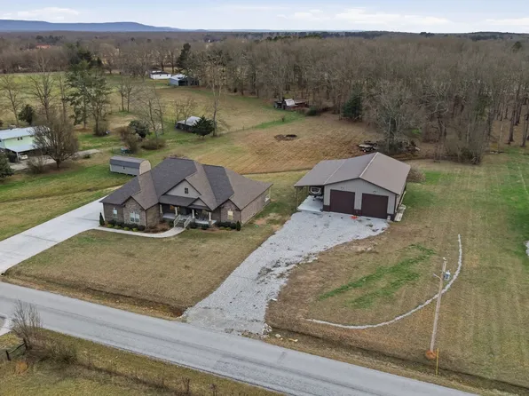 667 Pete Sain Rd, Manchester, TN 37355