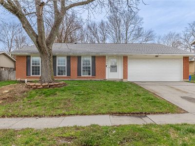 5341 Pathview Dr, Huber Heights, OH 45424