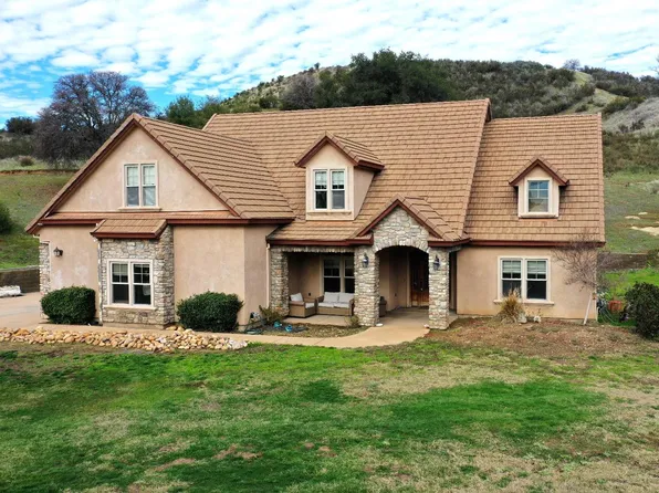 5757 Carol Ln, Burson, CA 95225