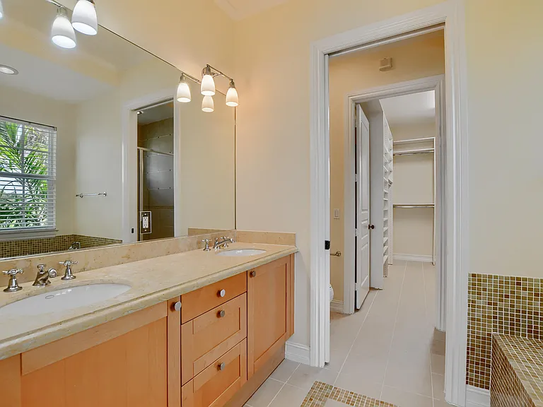 503 N Mallory Cir — Photo 26