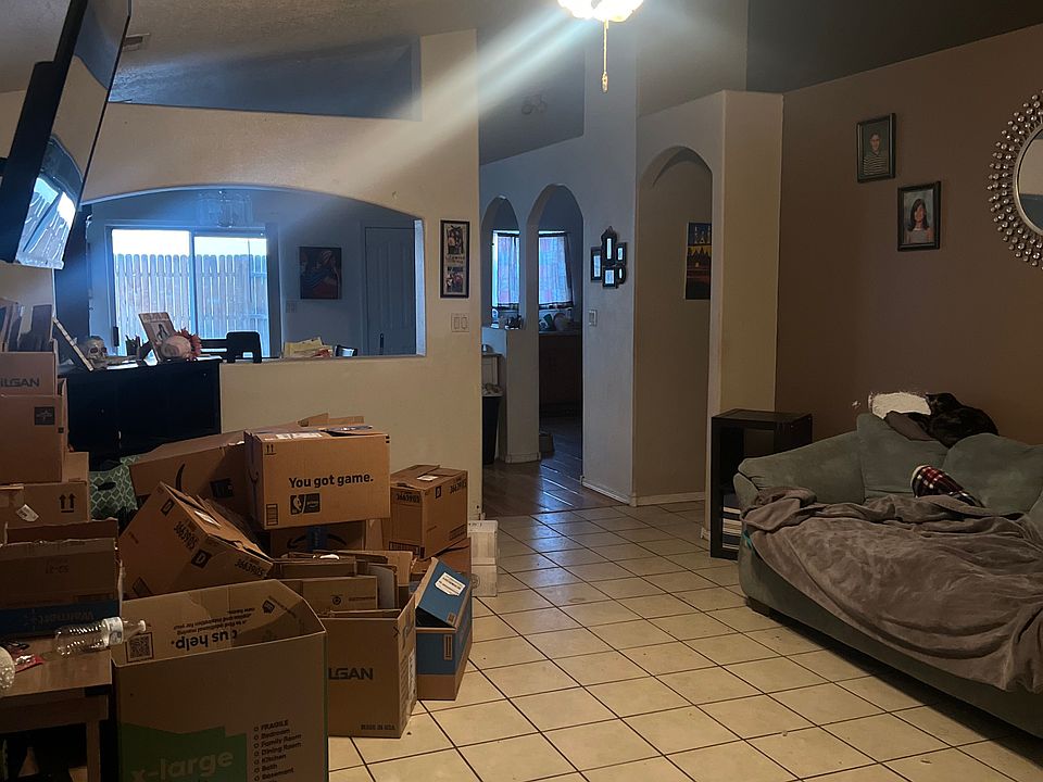 2nd image of 616 Escavada St SW