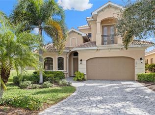 1378 Serrano Cir, Naples, FL 34105