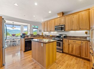 2229 SE Linden Ln, Grants Pass, OR