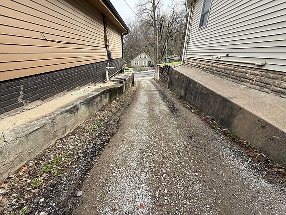 5th image of 124 Hunter Ave