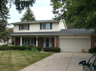 2121 E Hill Rd, Grand Blanc, MI 48439