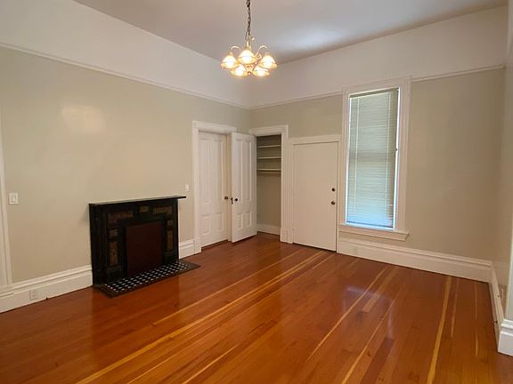 4th image of 2100 Alameda Ave Unit A