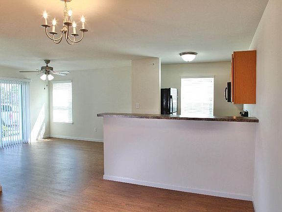 Dining Area - Bar height countertop