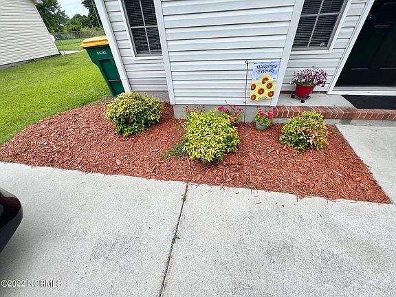 2nd image of 1157 W Pueblo Drive