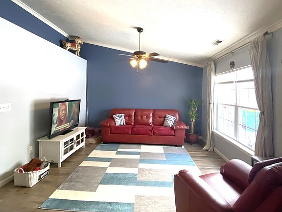 3rd image of 1201 Valley Forge Dr