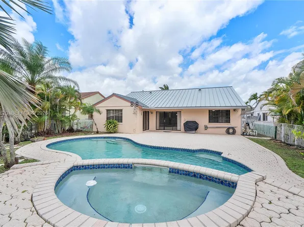 15092 SW 13th Pl, Sunrise, FL 33326