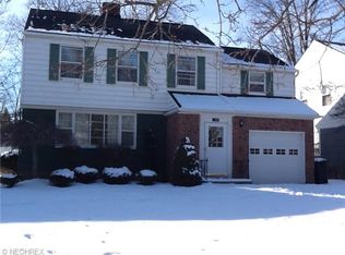 1398 Clearview Rd, Lyndhurst, OH 44124