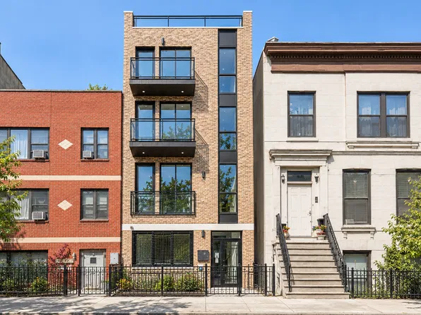 187 Pulaski Street