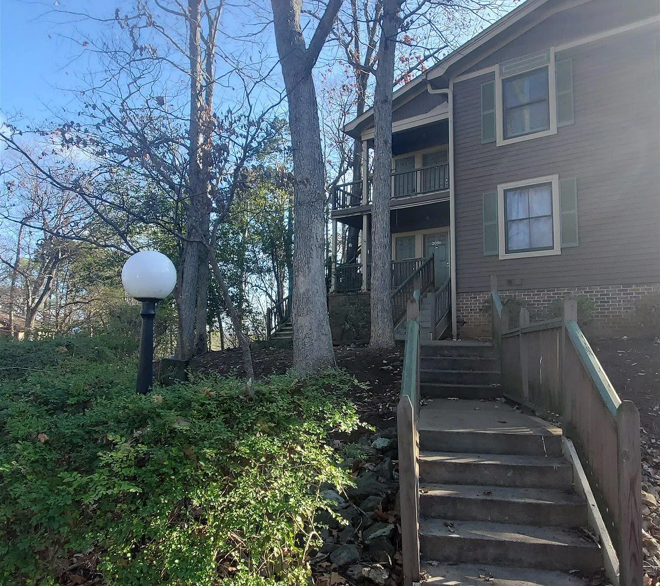 1 bed, 1.0 bath, 787 sqft, $1,100 — Photo 2