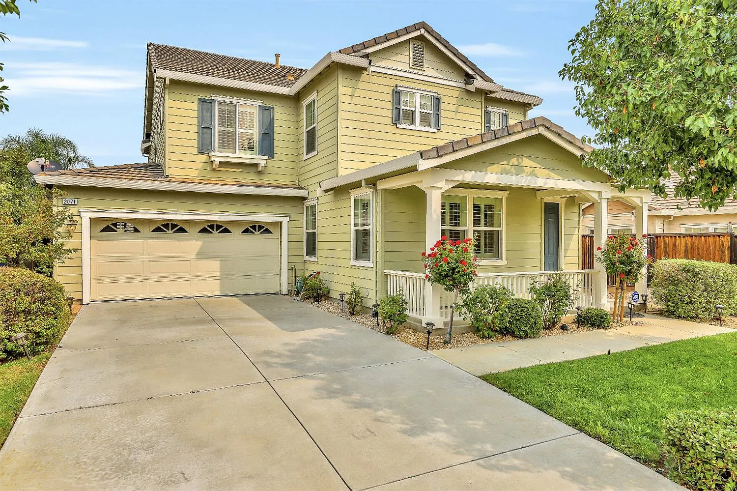 2071 Tennis Ln photo 1