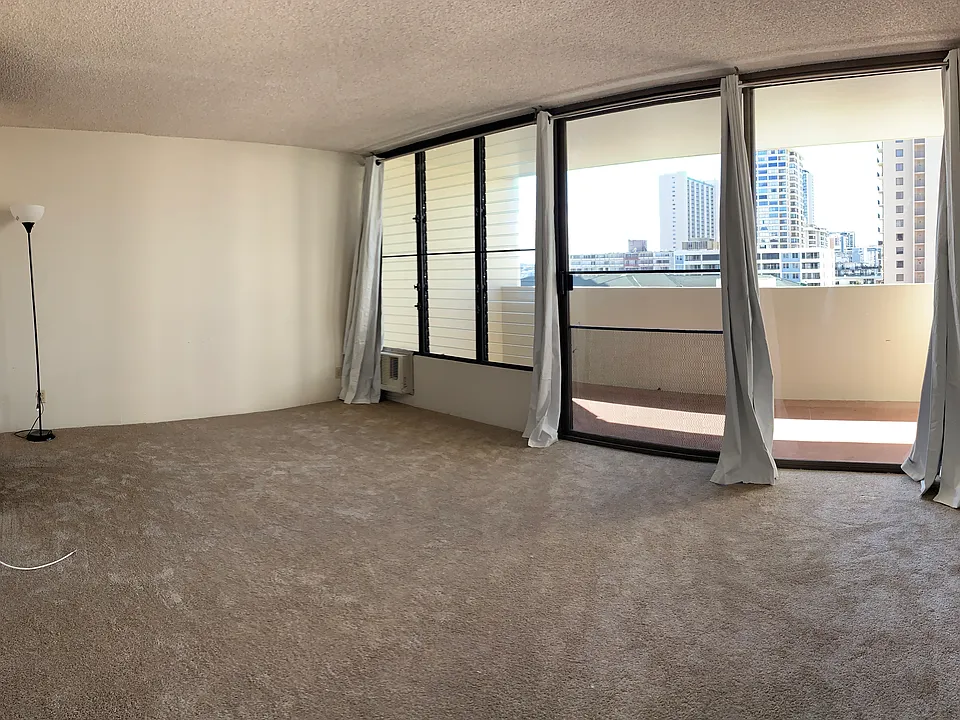 2092 Kuhio Ave #1104