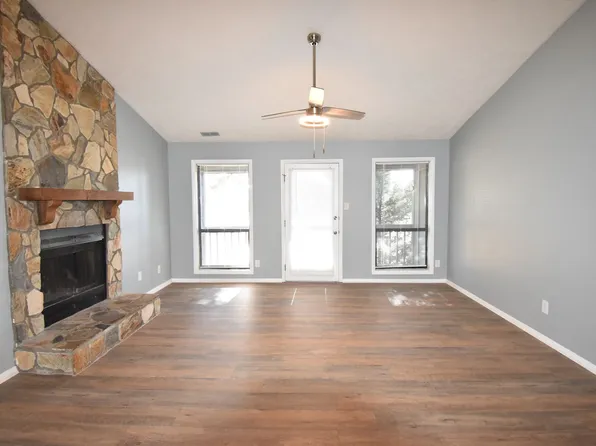 1909 Tryon Dr, Fayetteville, NC