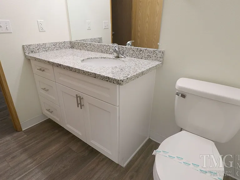 St. John's Park Apartments — Photo 12