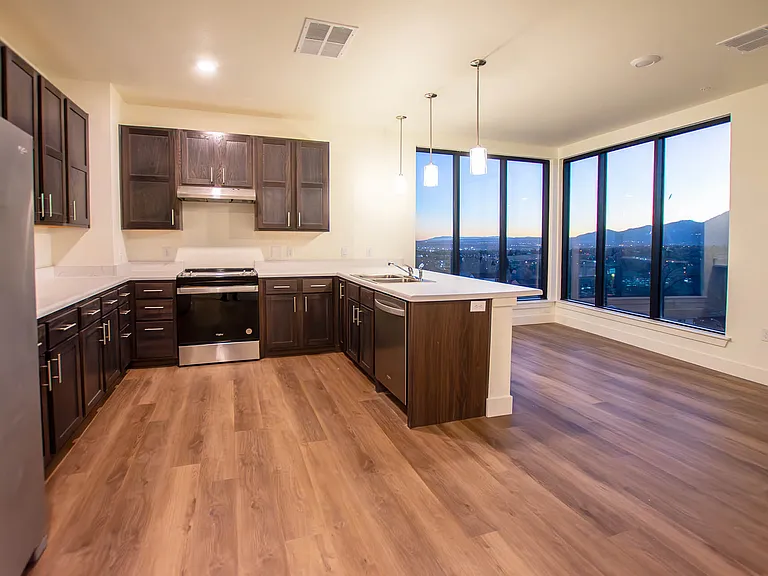 Panorama Heights — Photo 12