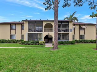201 Pine Hov Cir APT B-2, Greenacres, FL 33463