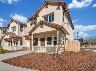 34 Lake House Ct, Sacramento, CA 95828