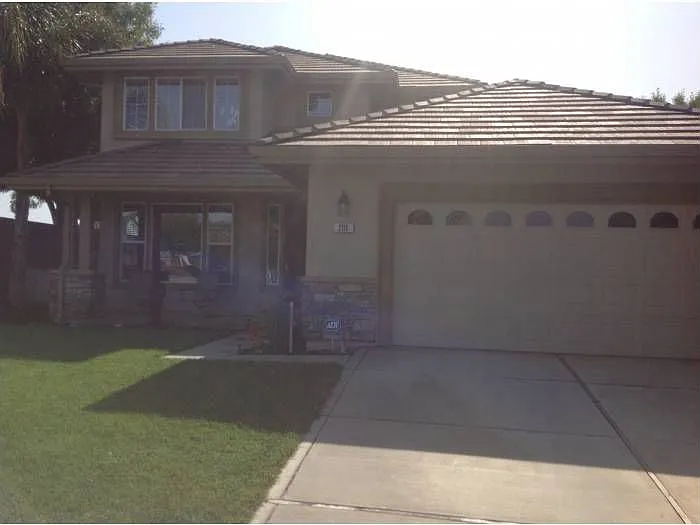 201 Cumberland Way photo 1