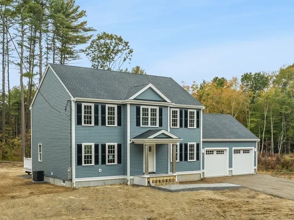 70 Sandy Hill Rd, Raynham, MA 02767