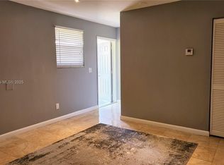 55 SW 12th St APT 3, Dania Beach, FL 33004