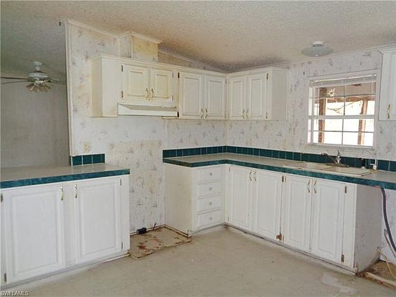 3rd image of 8457 McDaniel Dr