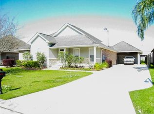 154 Rue Landry Rd, Saint Rose, LA 70087