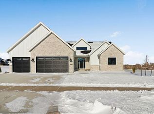 2993 London Ave, Cottage Grove, WI 53527