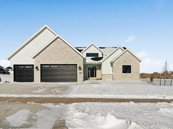 2993 London Ave, Cottage Grove, WI 53527