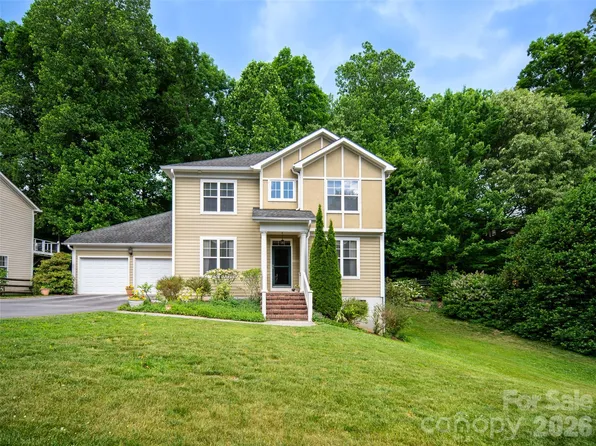 541 Welsh Partridge Cir, Biltmore Lake, NC 28715