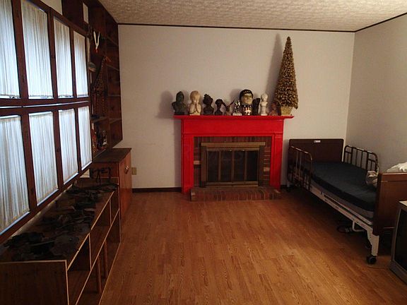 2nd image of 6569 Glacier Ave