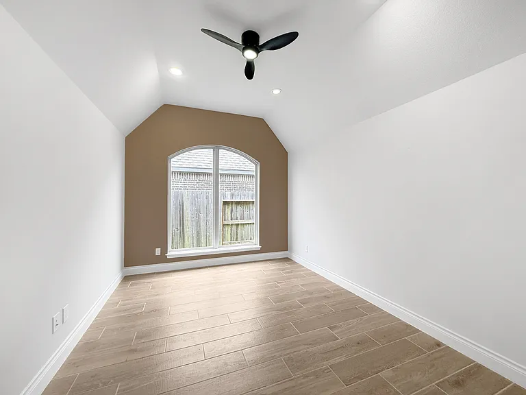 28173 Knight Peak Dr — Photo 4