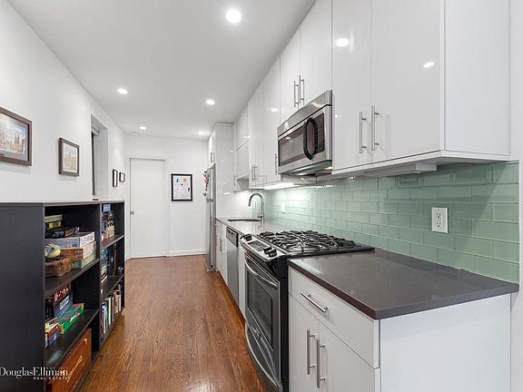 3rd image of 328 W 17th St APT 4E