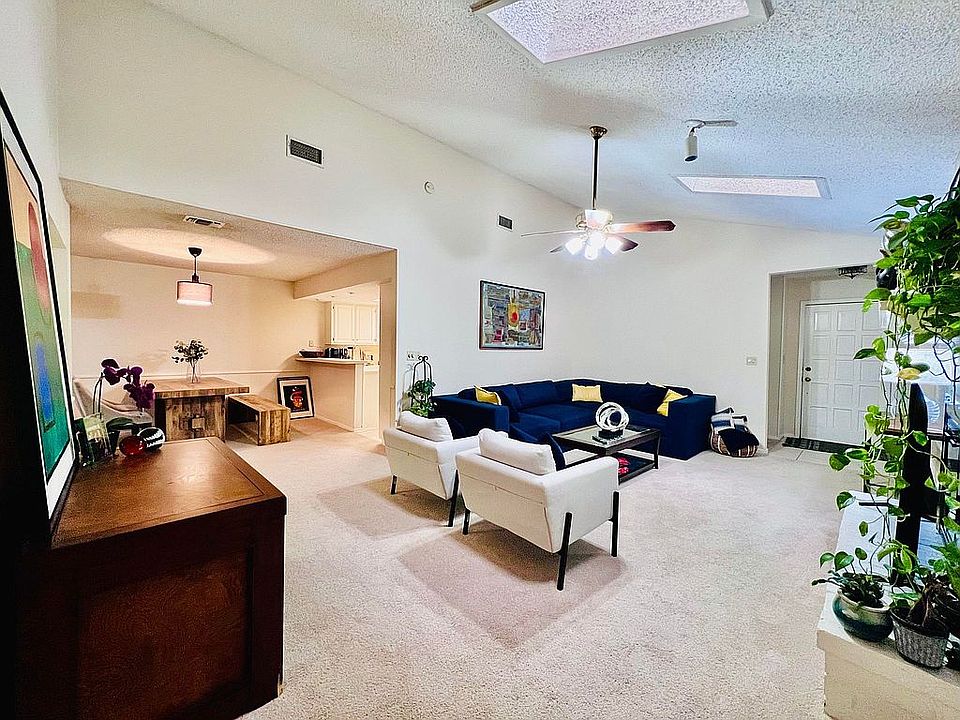 1st image of 16938 Summer Creek Dr