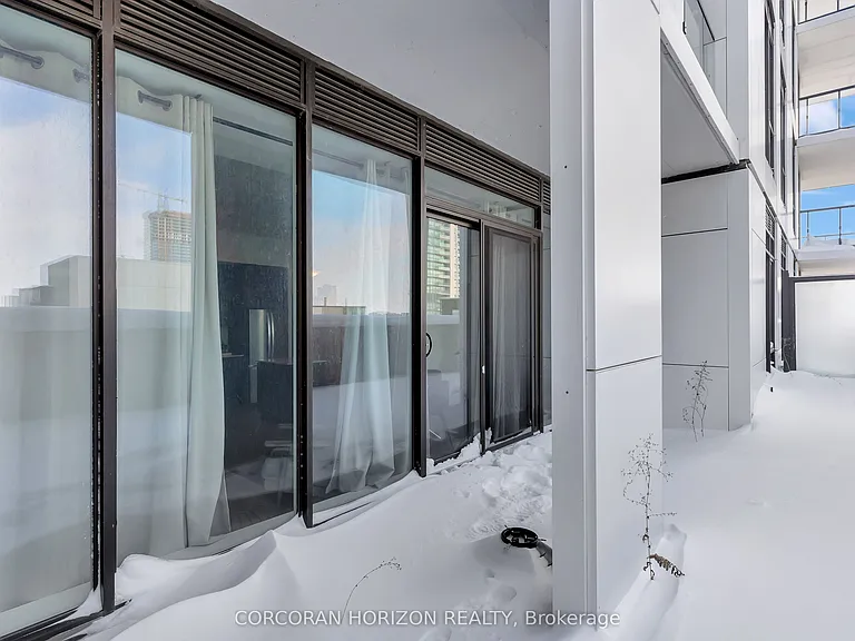 55 Duke St W #509 — Photo 23