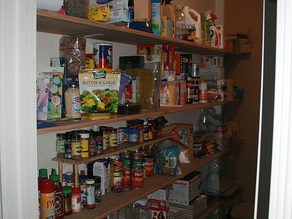 Walk-in Pantry