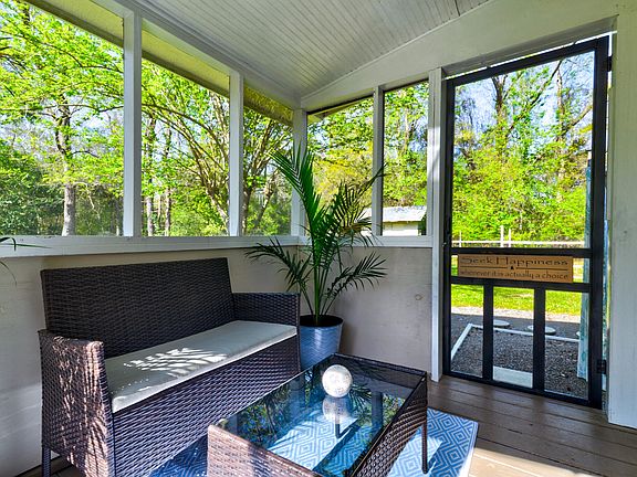 5th image of 1164 Brownswood Rd