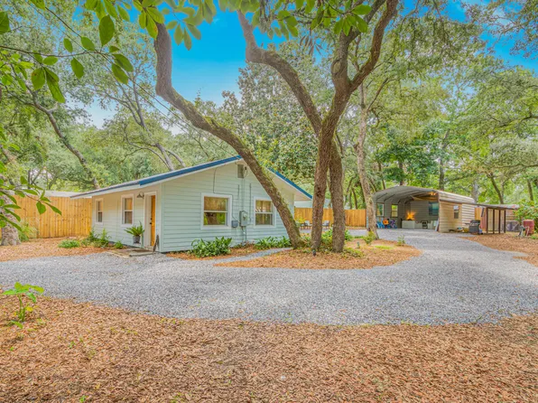 70 Western St, Freeport, FL 32439