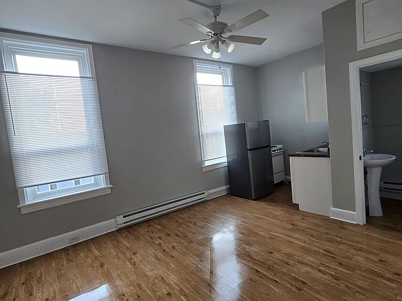 2nd image of 1211 N 2nd St #9