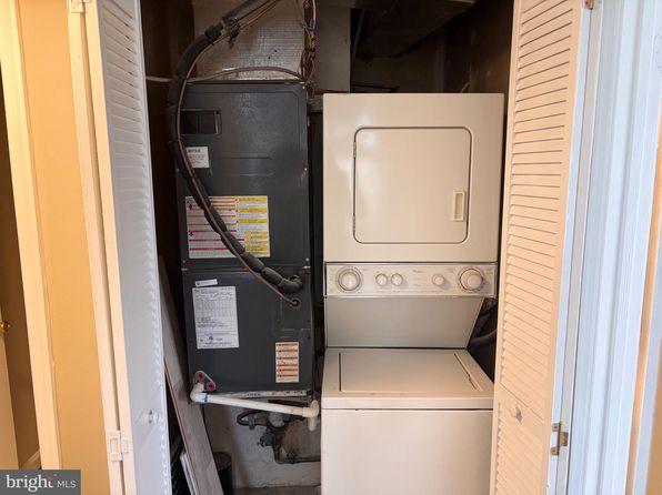 14006 Vista Dr APT 8, Laurel, MD 20707